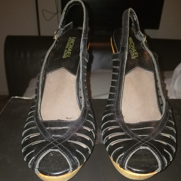 Michael Kors heels - Picture 2 of 2